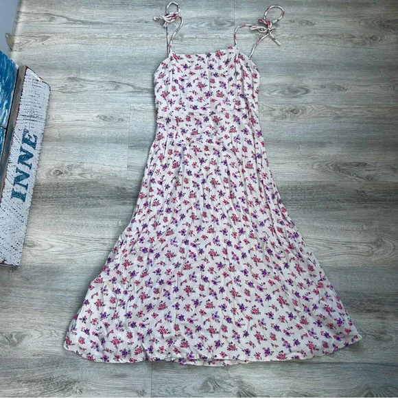 navy blue dress for baby girl Urban Outfitters Rosalee V-Neck Flutter Sleeves A-line Mini Dress Black Sz  M main image 1